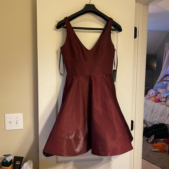 Burgandy XSCAPE Short Formal Dress - Picture 2 of 4